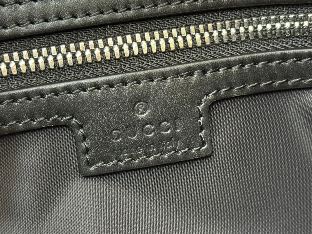 GUCCI SMALL CROSSBODY BAG 19 IN BLACK CANVAS MONOGRAM LOGO