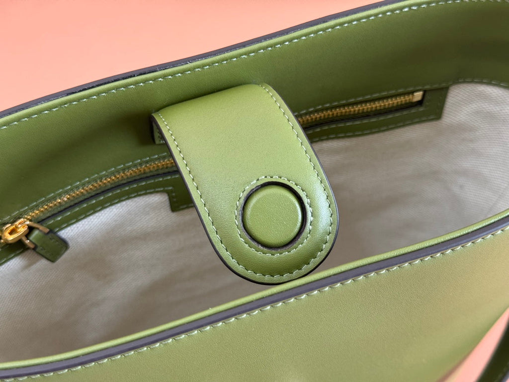 GUCCI 73 MEDIUM BUCKET BAG 27.5 IN GREEN SMOOTH CALFSKIN