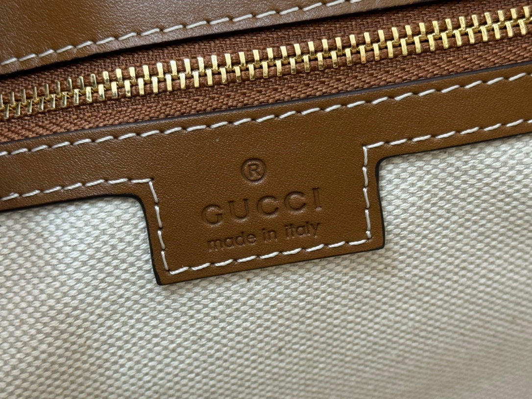 GUCCI 73 MEDIUM BUCKET BAG 27.5 IN BROWN SMOOTH CALFSKIN