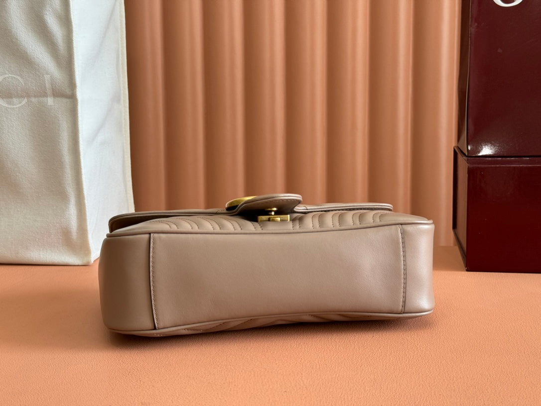 GUCCI MARMONT MATELASSÉ LARGE 26 BAG BEIGE CALFSKIN