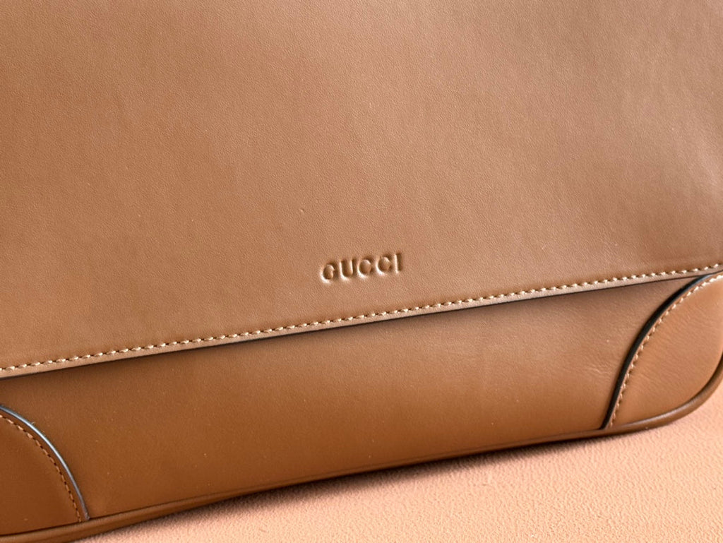 GUCCI MEDIUM EMBLEM CROSSBODY BAG 29 IN BROWN CALFSKIN