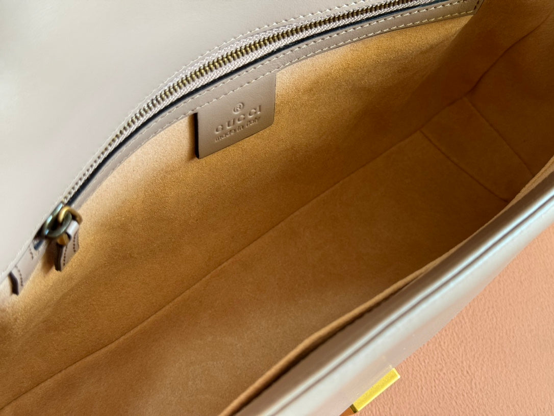 GUCCI MARMONT SHOULDER BAG 31 IN BEIGE CALFSKIN GOLD CHAIN