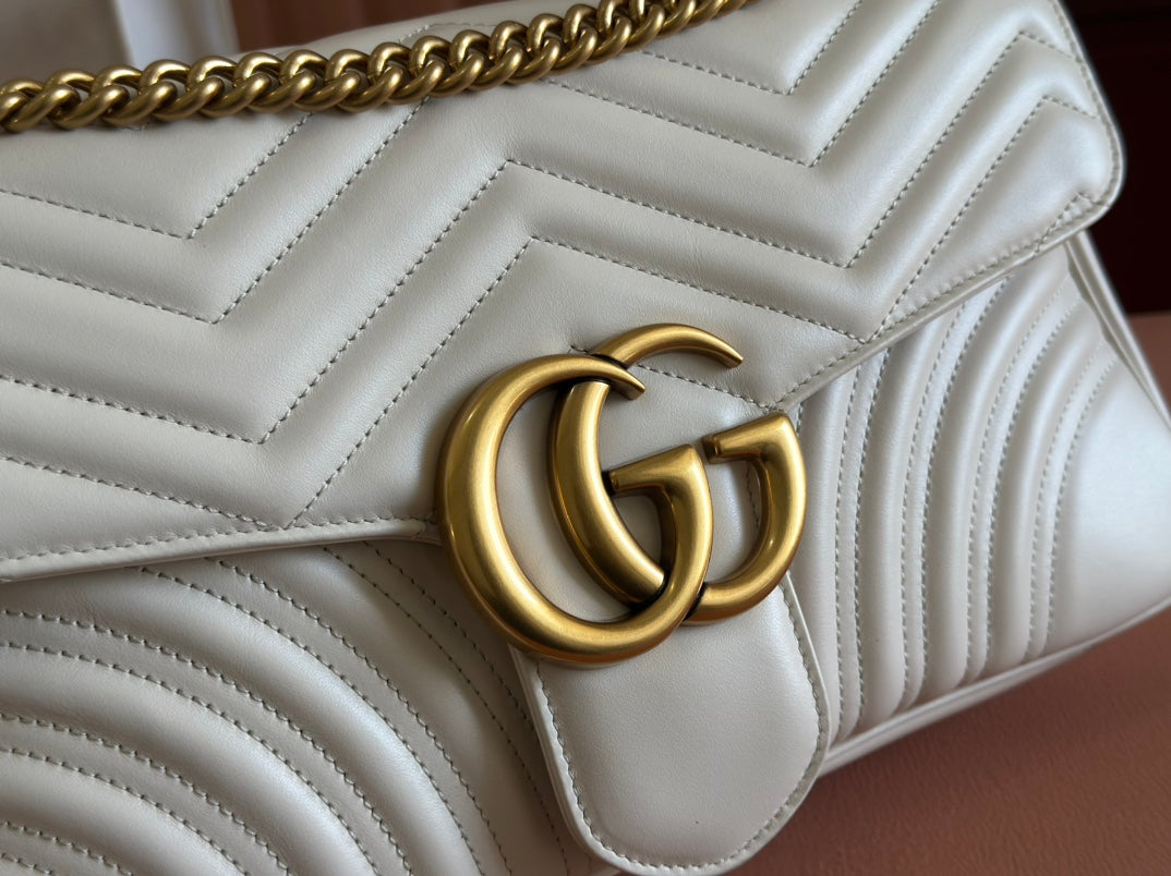 GUCCI MARMONT SHOULDER BAG 31 IN WHITE CALFSKIN GOLD CHAIN