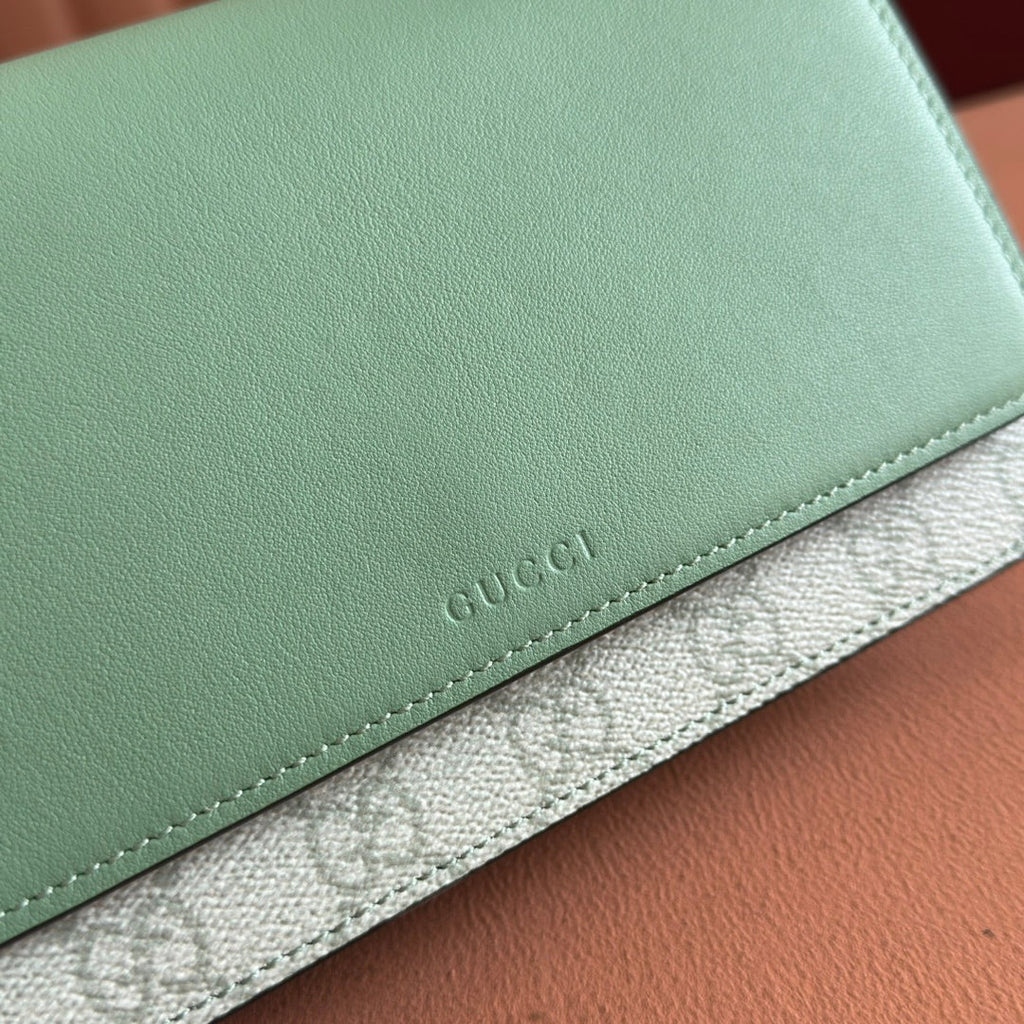GUCCI EMBLEM WALLET ON CHAIN 20 IN SAGE GREEN SMOOTH CALFSKIN