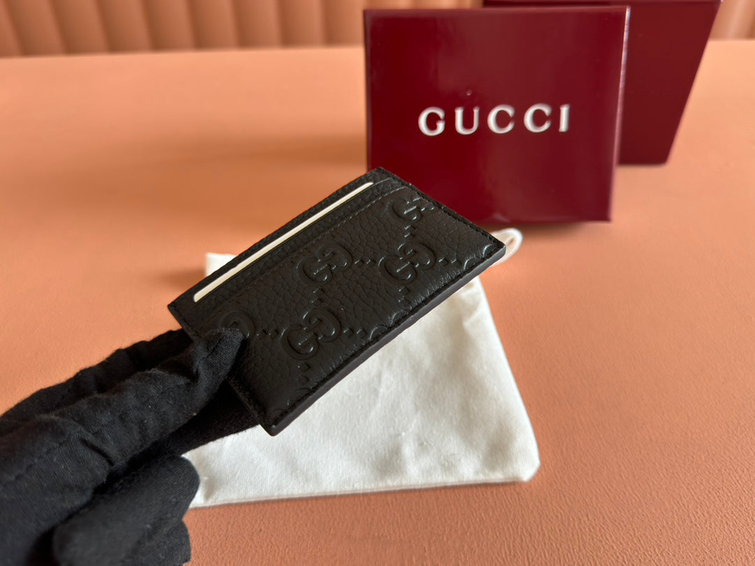 GUCCI EMBLEM CARD CASE 10 IN BLACK  GRAINY CALFSKIN