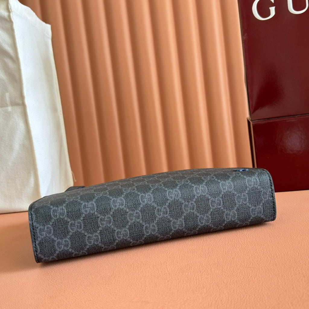 GUCCI OPHIDIA POUCH 26 IN DARK GREY MONOGRAM CANVAS AND NAVY BLUE CALFSKIN TRIM