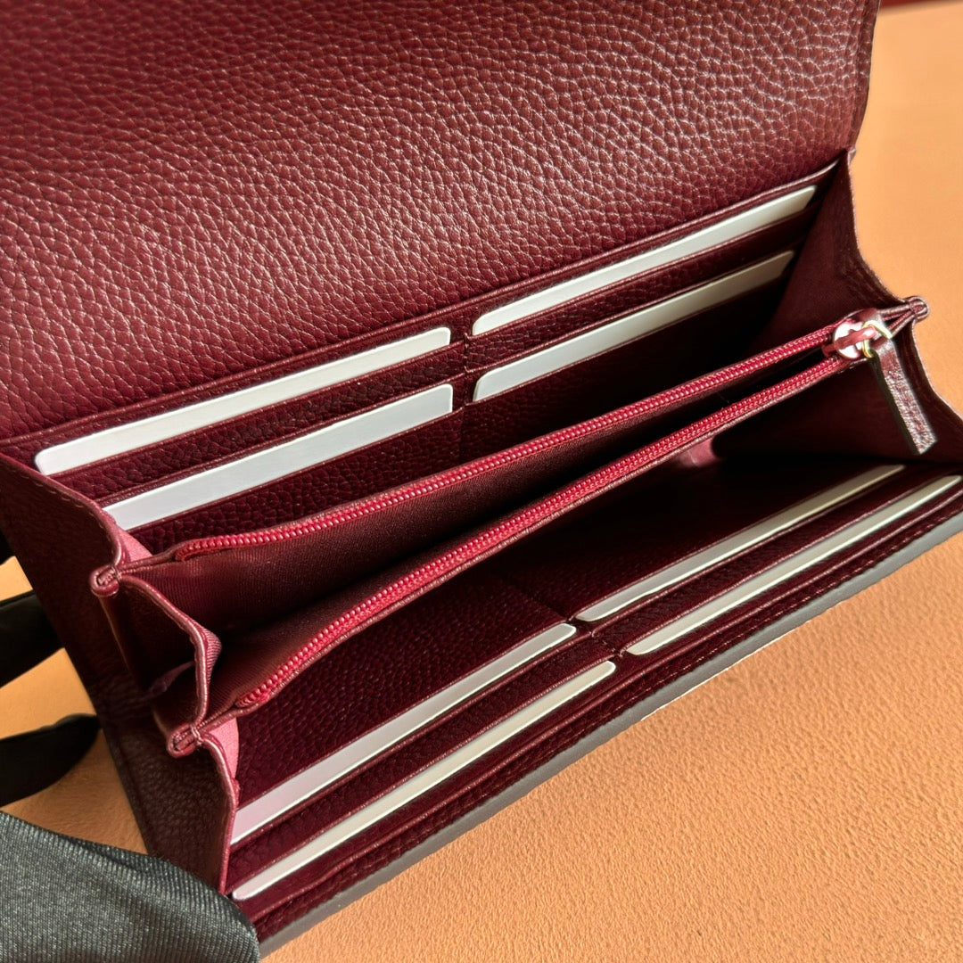 GUCCI MARMONT BAG 19 EBONY AND DARK RED CALFSKIN ON CHAIN