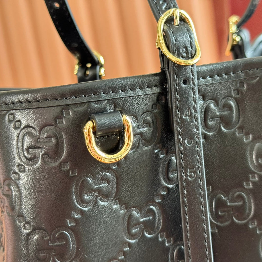 GUCCI 26S TOTE BAG 30 IN BLACK CALFSKIN WITH MONOGRAM PATTERN