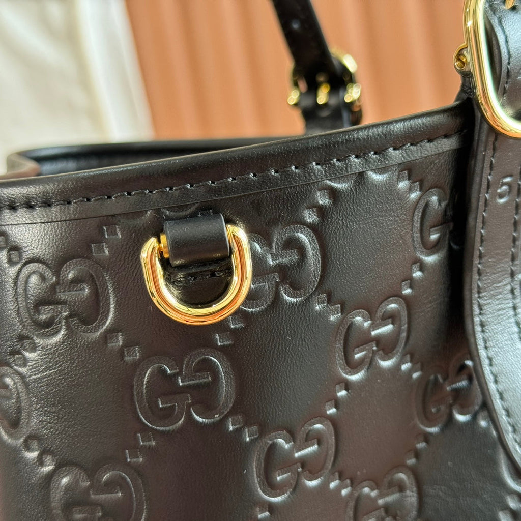 GUCCI 26S TOTE BAG 38 IN BLACK CALFSKIN WITH MONOGRAM PATTERN