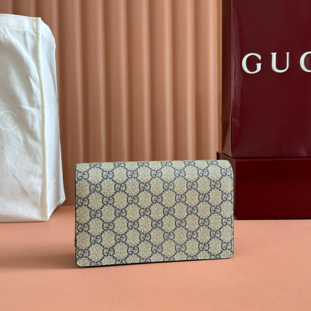 GUCCI MARMONT WALLET ON CHAIN 20 BLUE PVC AND BEIGE IN CALFSKIN