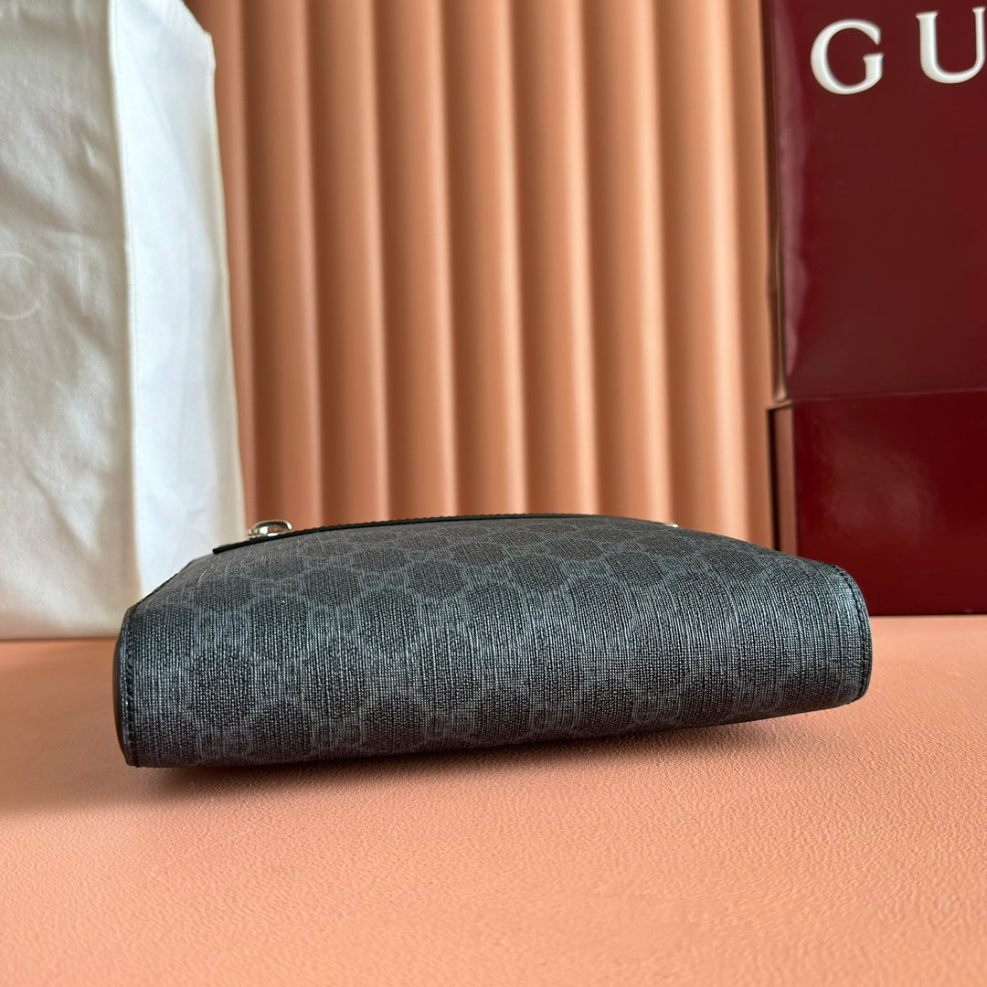 GUCCI SUPREME MESSENGER BAG 23 IN BLACK COATED CANVAS