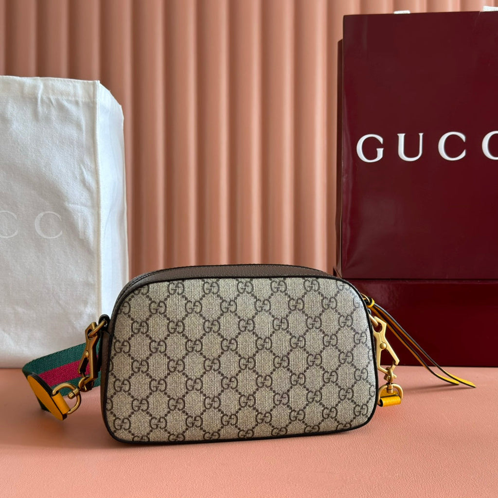 GUCCI NEO VINTAGE  SUPREME TIGER HEAD CROSSBODY BAG 24 IN CANVAS