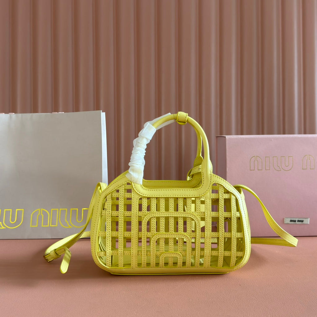 WOVEN HOLLOW BAG 24 IN LEMON YELLOW CALFSKIN