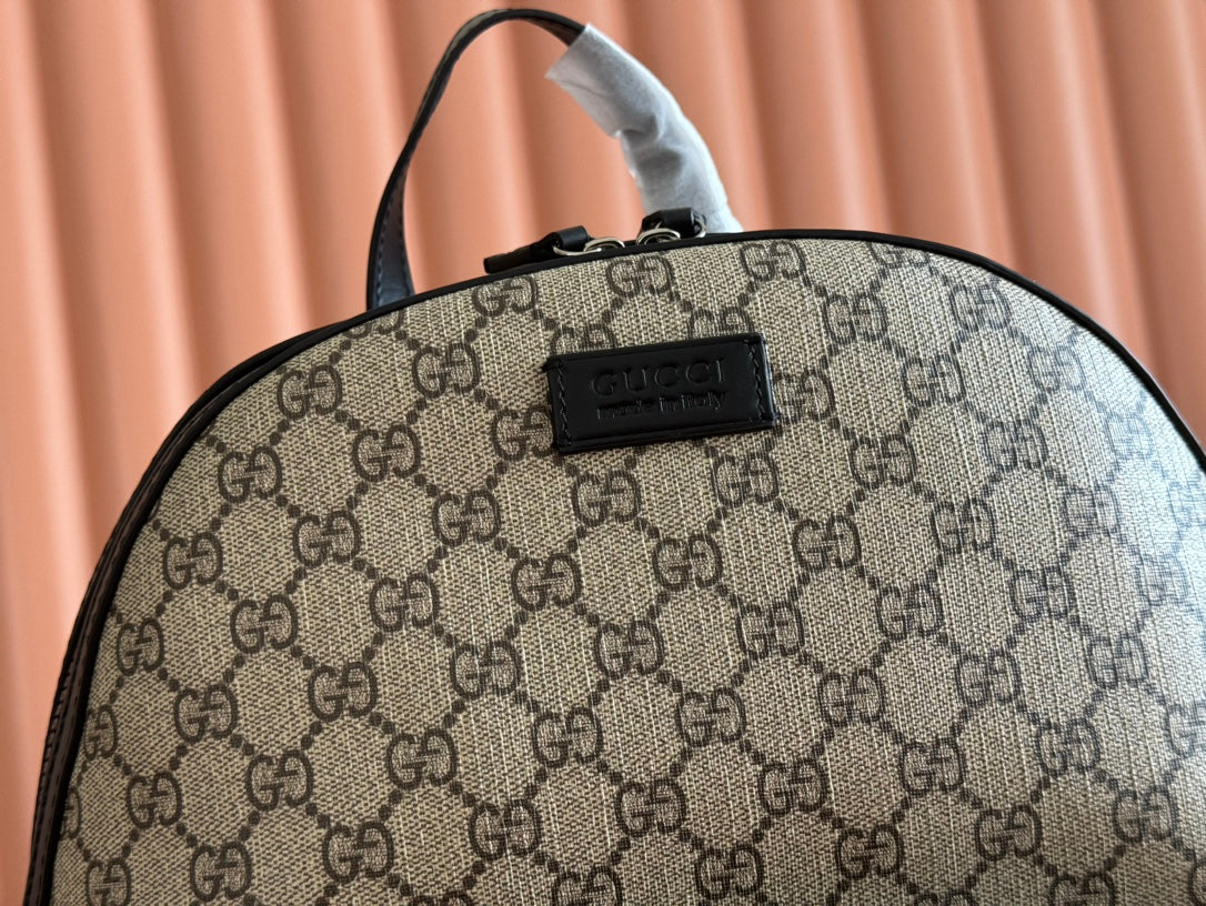 GUCCI EMBOSSED BACKPACK 40 IN BEIGE AND DARK BROWN CALFSKIN