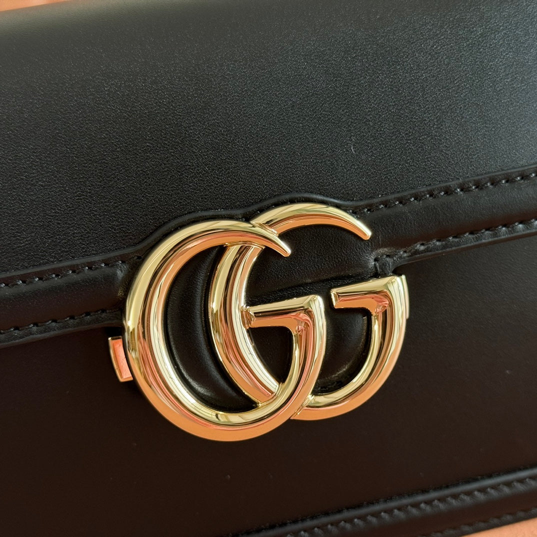 GUCCI 26S SHOULDER BAG 21 IN BLACK CALFSKIN