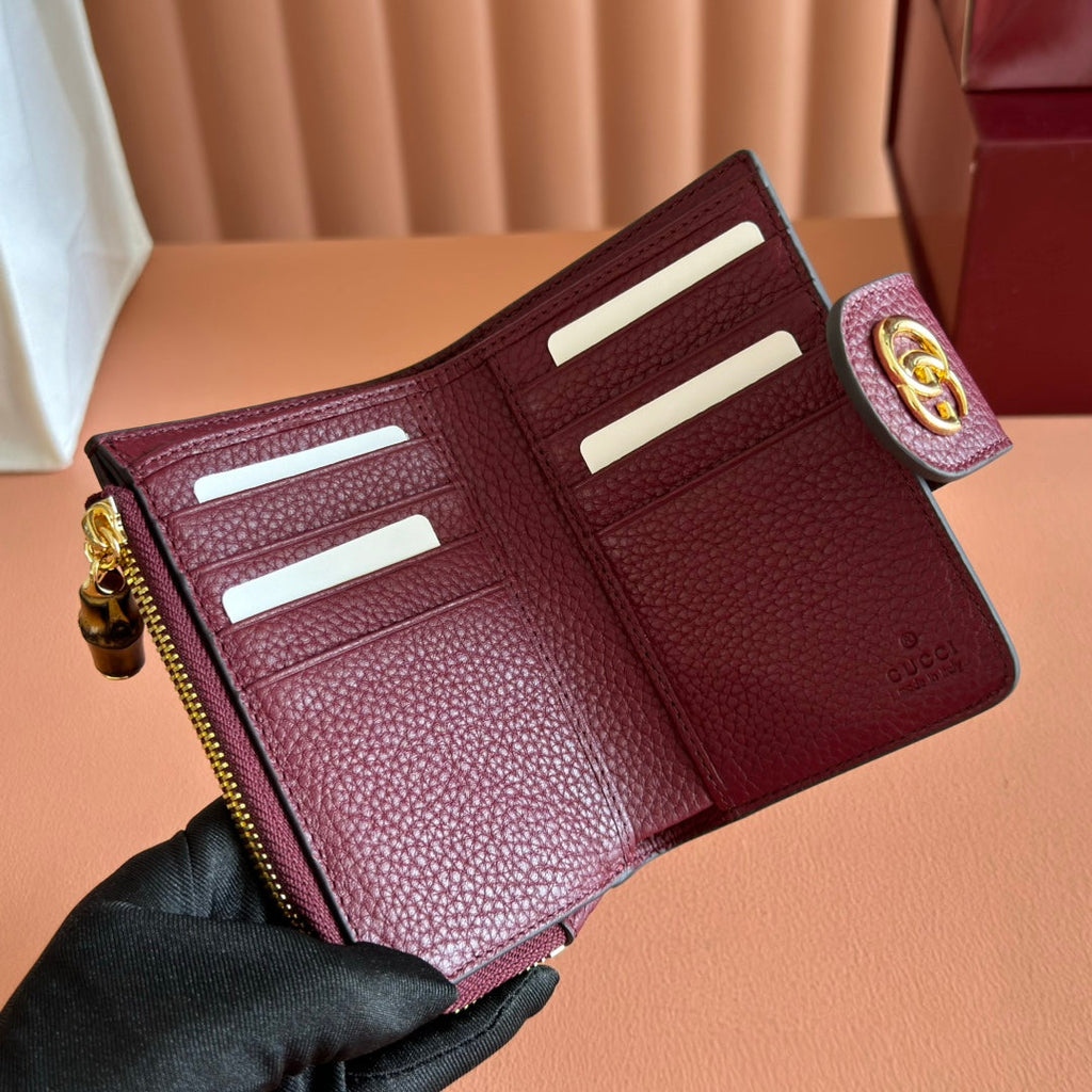 GUCCI 25S MARMONT WALLET 13 IN RED CALFSKIN GOLD HARDWARE