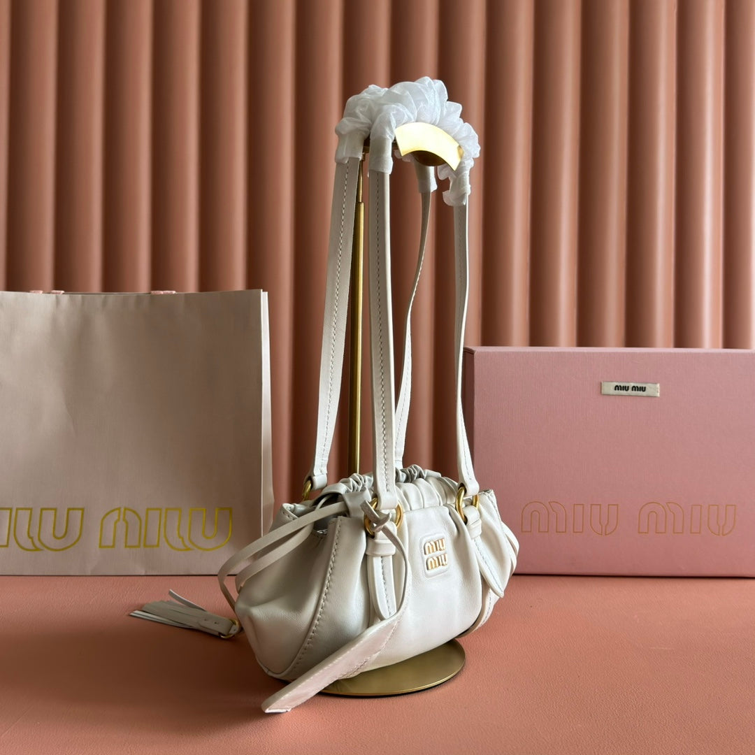 MIUMIU 26S JOIE HAND BAG 22 IN WHITE SHINY LAMBSKIN GOLD HARDWARE