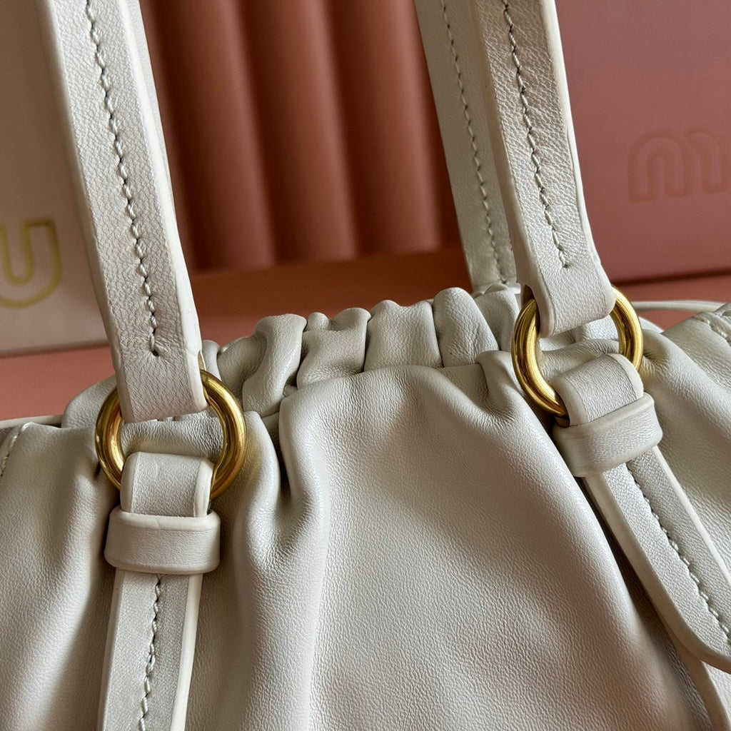 MIUMIU 26S JOIE HAND BAG 22 IN WHITE SHINY LAMBSKIN GOLD HARDWARE