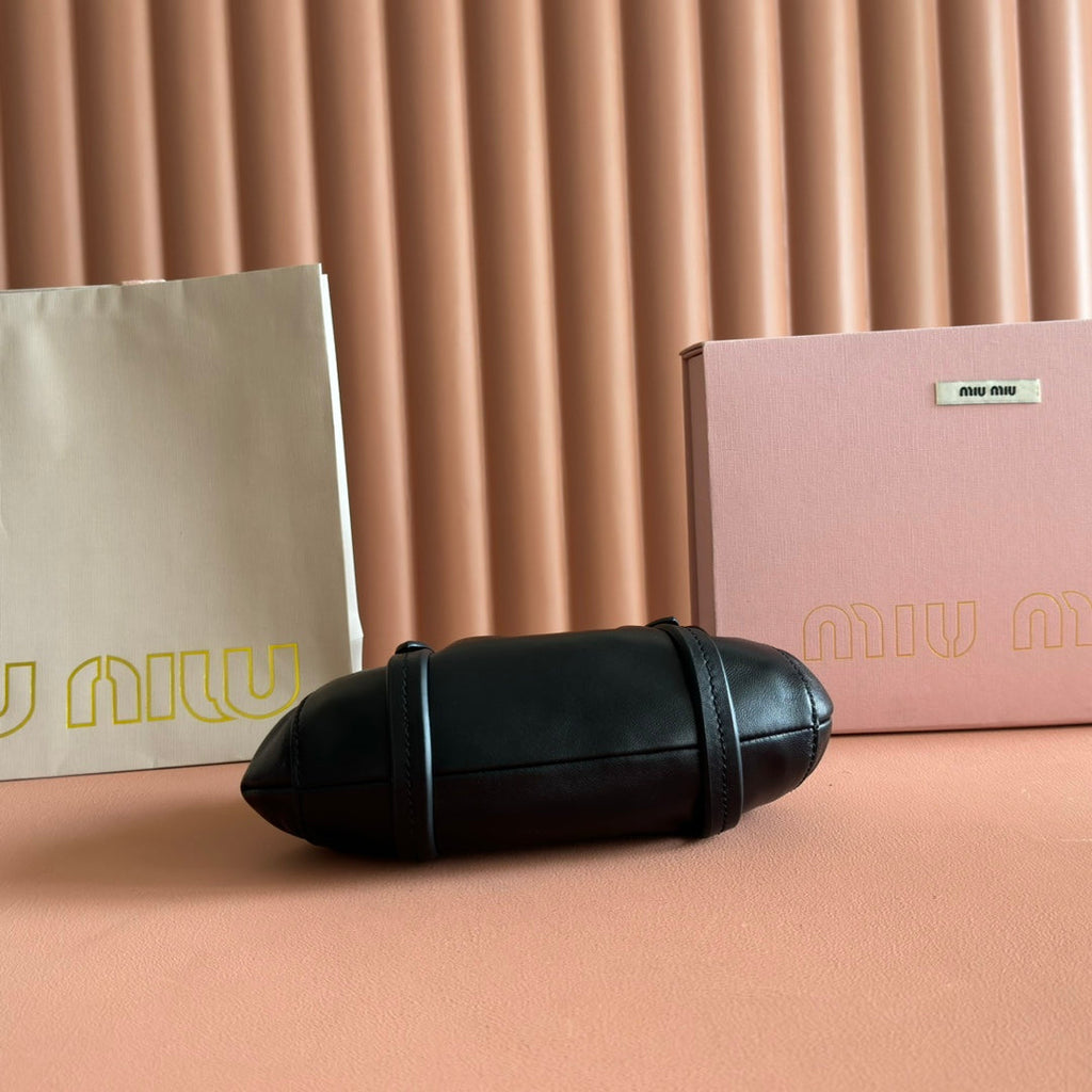 MIUMIU 26S JOIE HAND BAG 22 IN BLACK SHINY LAMBSKIN GOLD HARDWARE