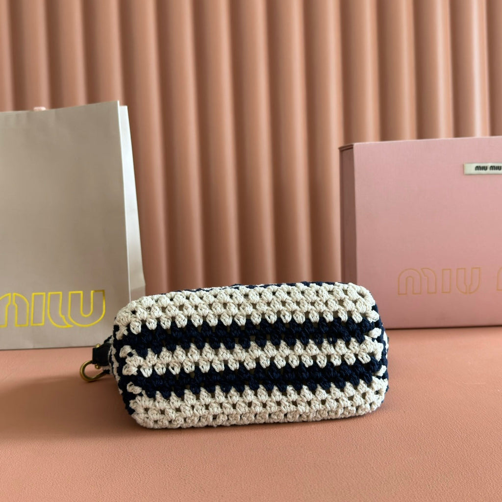 MIUMIU 26S POUCH BAG 25 IN CREAM AND NAVY WOOL WITH CALFSKIN HANDLE