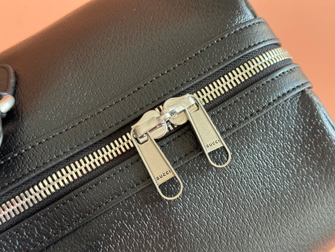 GUCCI 26S DUFFLE BAG 44 IN BLACK CALFSKIN