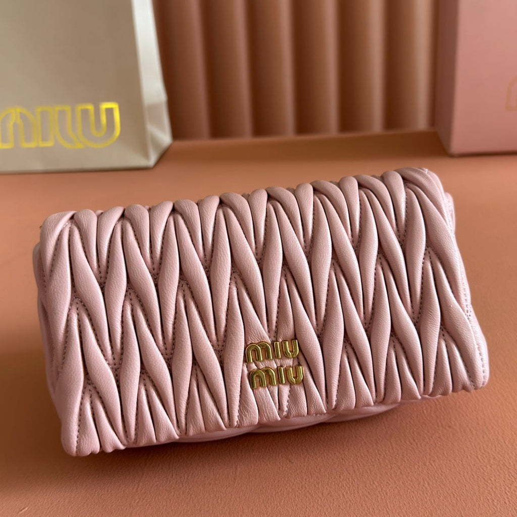 MIUMIU 26S MATELASSE MINI BAG 18 IN PINK CALFSKIN GOLD HARDWARE