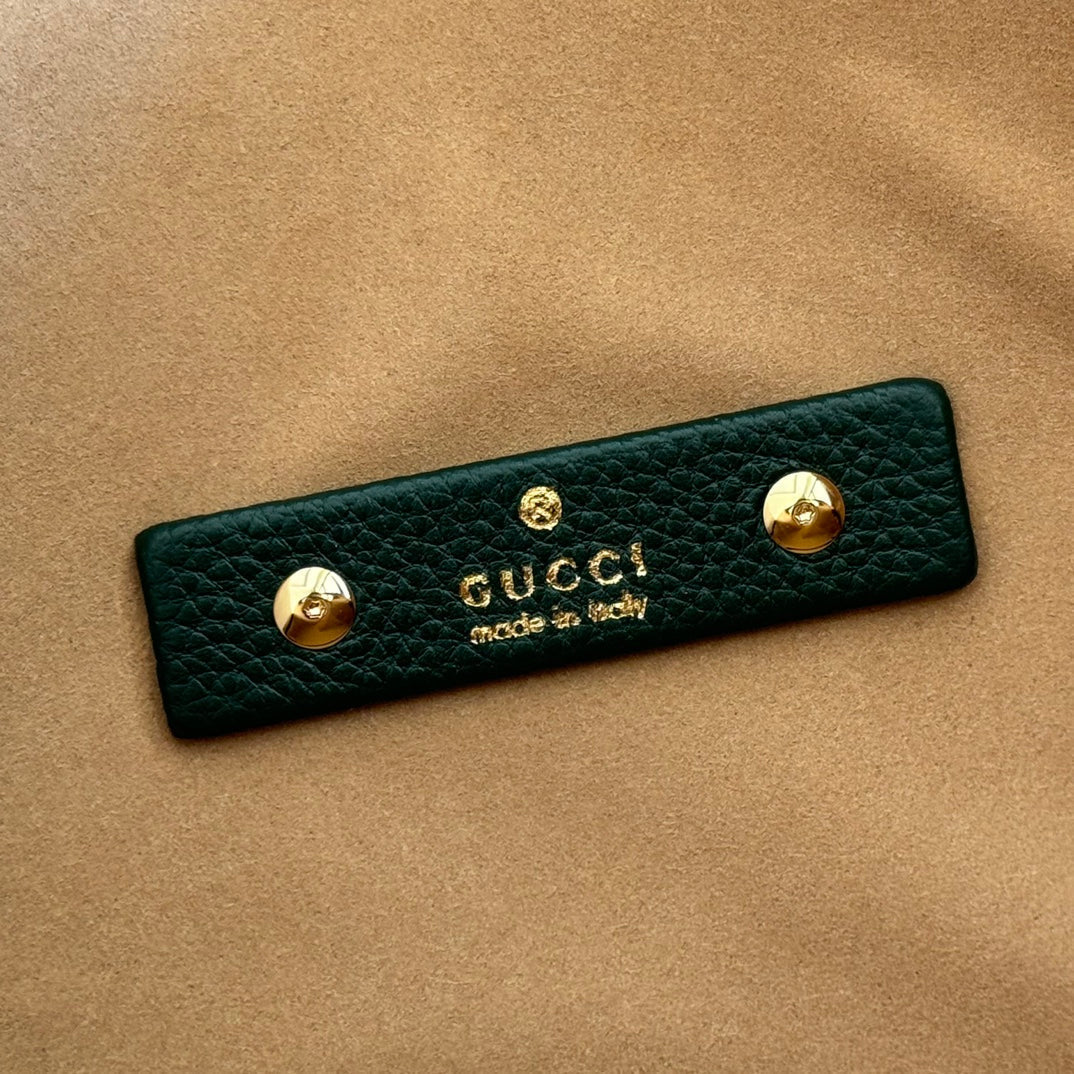 GUCCI 25S HANDBAG 46 CM IN DARK GREEN CALFSKIN WITH GOLD HARDWARE