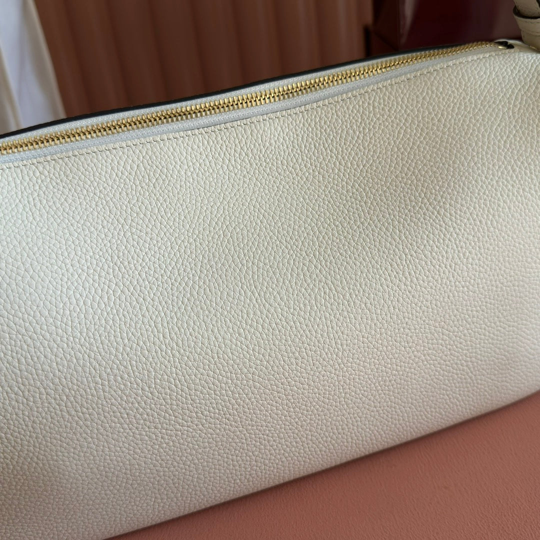 GUCCI 26S SHOULDER BAG 31 IN CREAM WHITE CALFSKIN