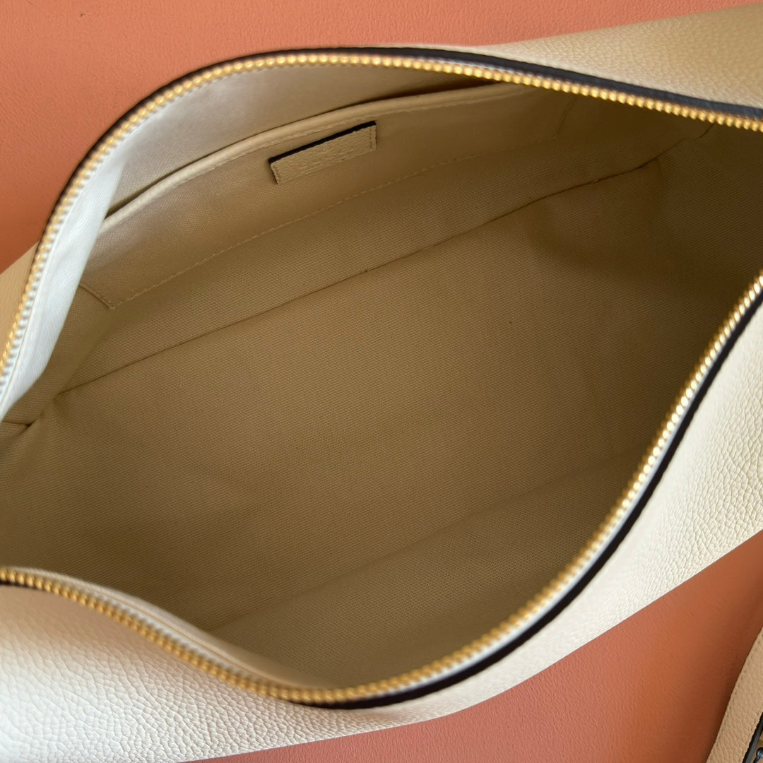 GUCCI 26S SHOULDER BAG 31 IN CREAM WHITE CALFSKIN