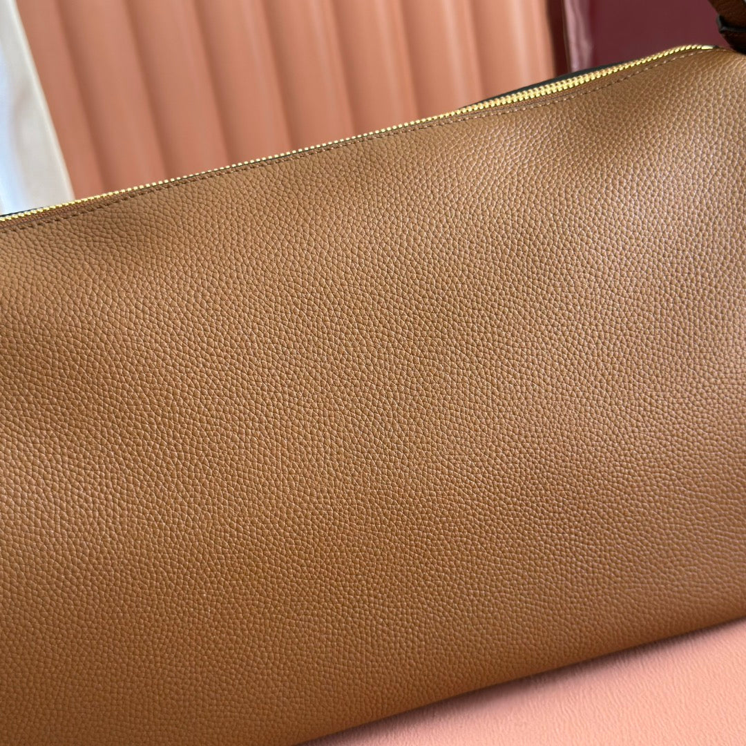 GUCCI 26S SHOULDER BAG 38 IN BROWN CALFSKIN