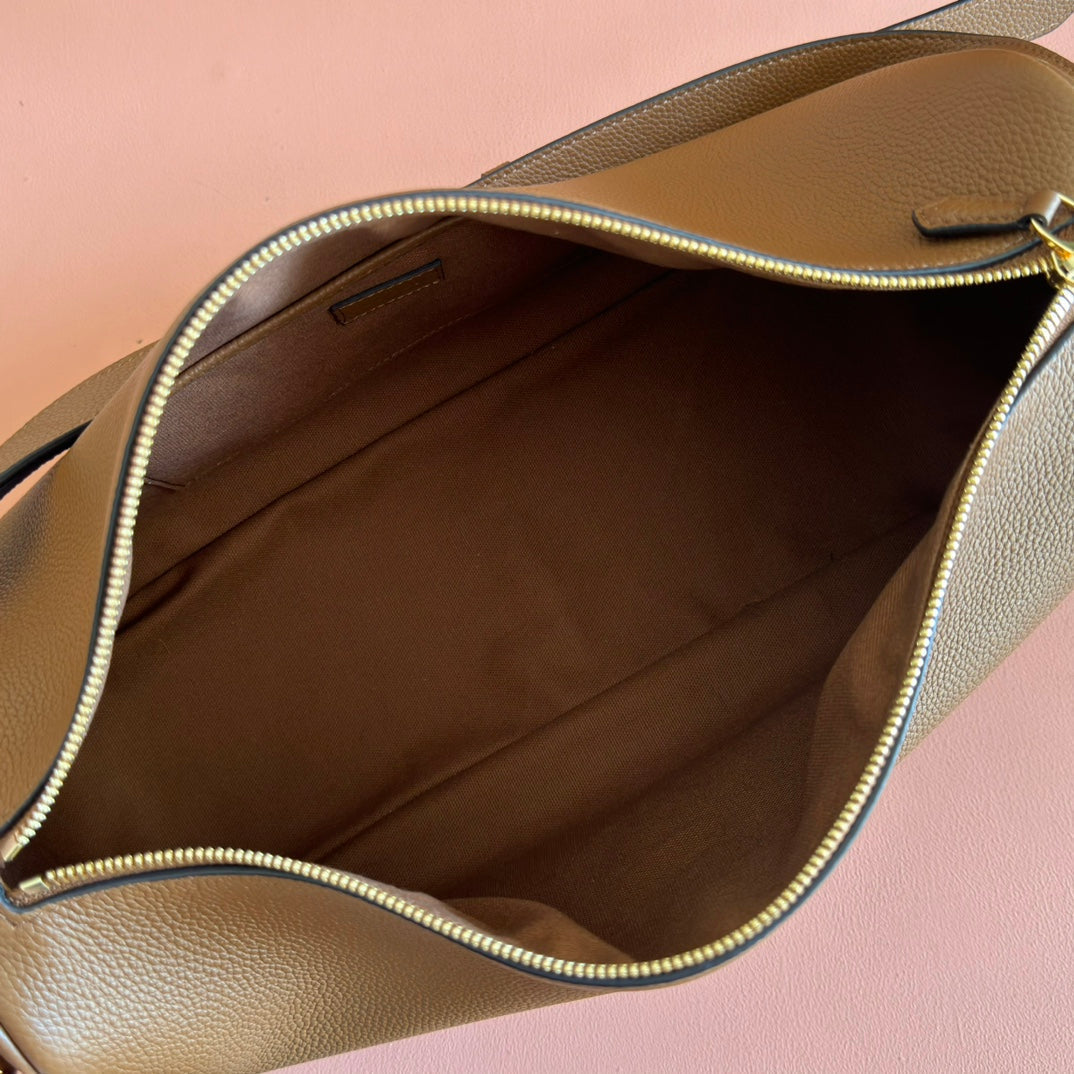 GUCCI 26S SHOULDER BAG 38 IN BROWN CALFSKIN