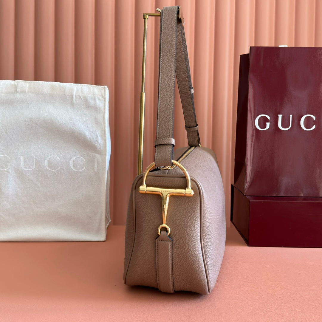 GUCCI 26S SHOULDER BAG 38 IN LIGHT BROWN CALFSKIN