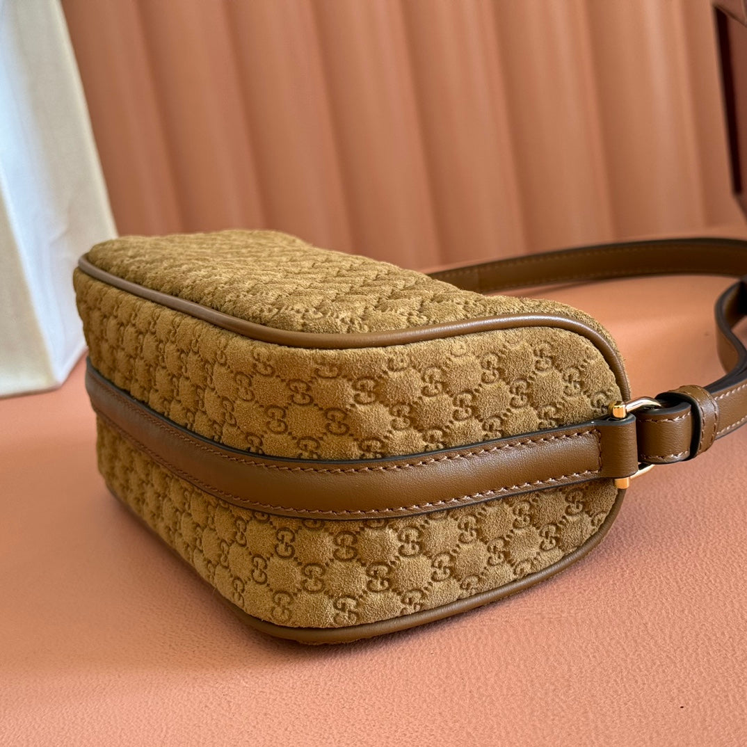 GUCCI 26S SHOULDER BAG 19 IN BROWN EMBOSSED SUEDE