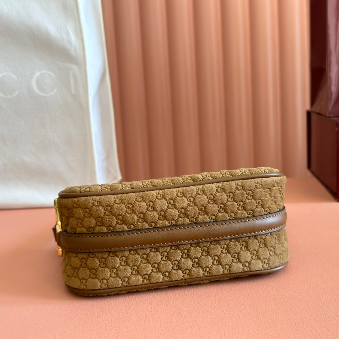 GUCCI 26S SHOULDER BAG 19 IN BROWN EMBOSSED SUEDE