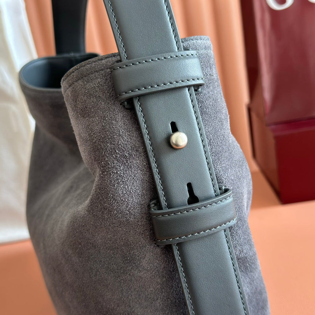 GUCCI 26S TOP HANDLE BAG 35 IN DARK GREY SUEDE