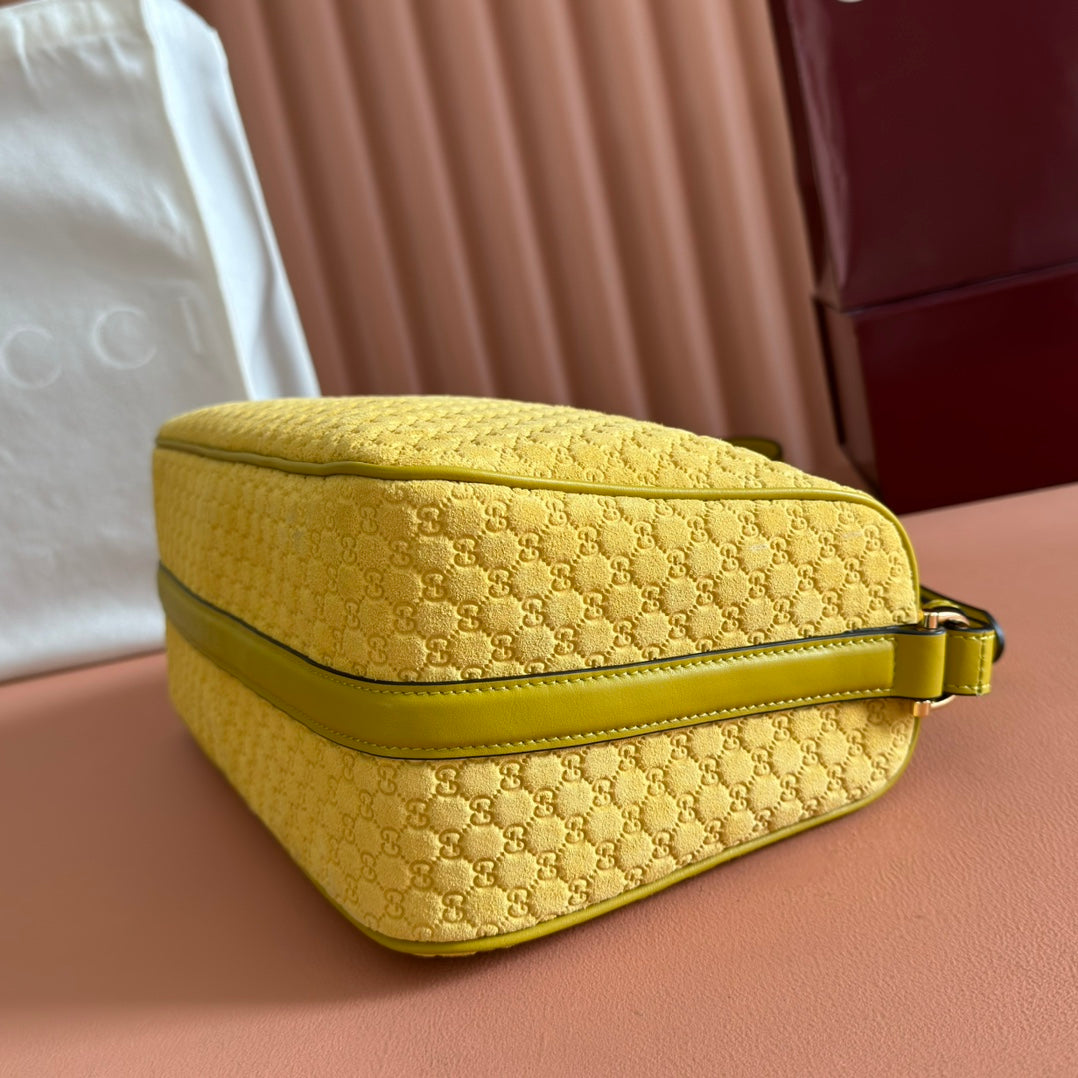 GUCCI 26S SHOULDER BAG 31 IN YELLOW EMBOSSED SUEDE