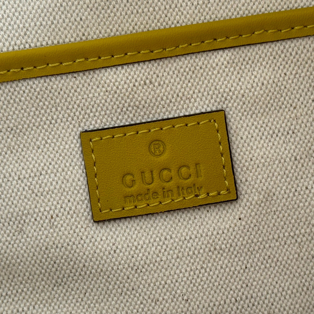 GUCCI 26S SHOULDER BAG 31 IN YELLOW EMBOSSED SUEDE