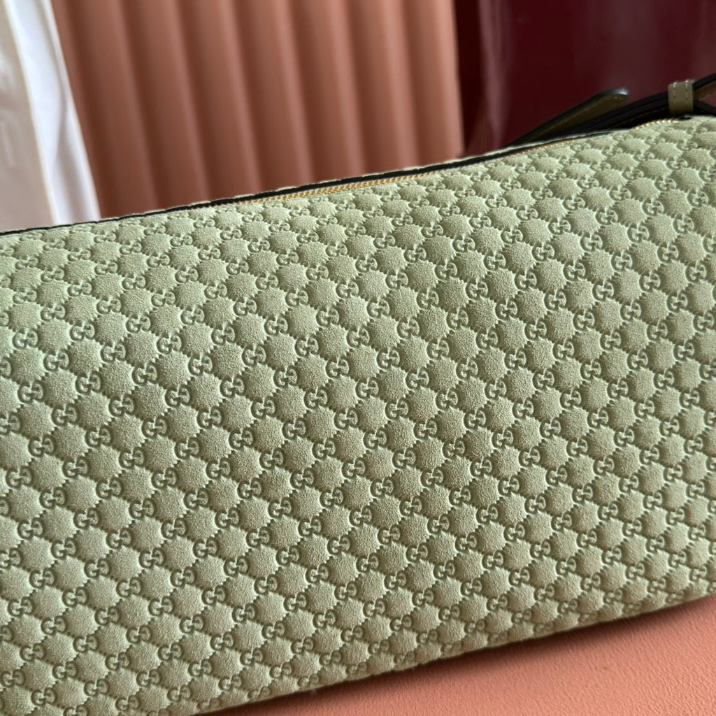 GUCCI 26S SHOULDER BAG 31 IN LIGHT GREEN EMBOSSED SUEDE