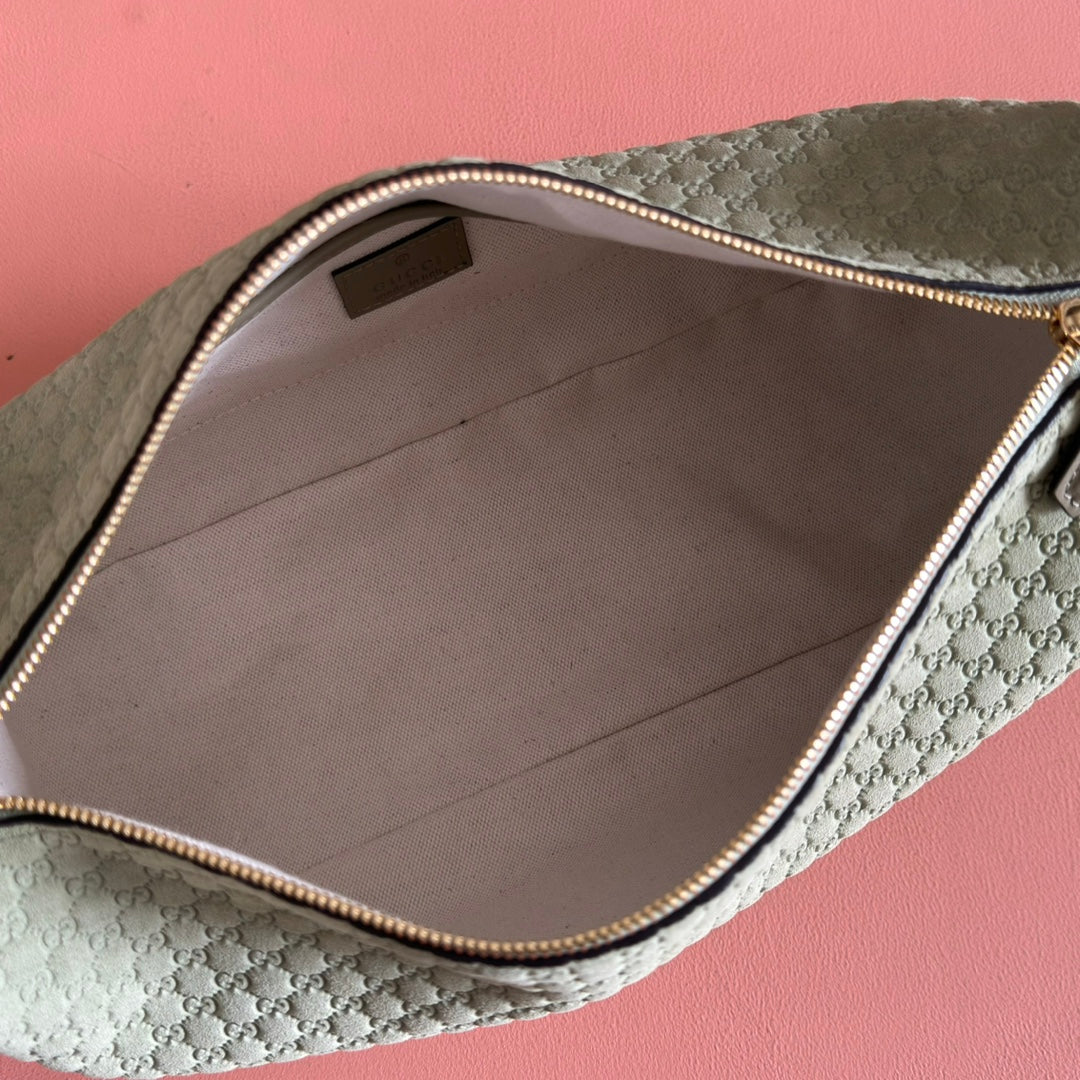 GUCCI 26S SHOULDER BAG 31 IN LIGHT GREEN EMBOSSED SUEDE