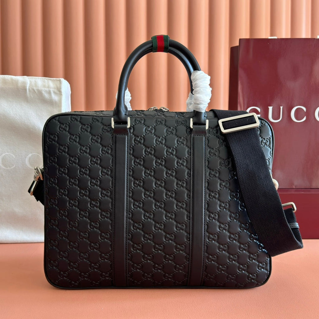 GUCCI 26S EMBLEM DUFFLE BAG 38 IN BLACK EMBOSSED CALFSKIN