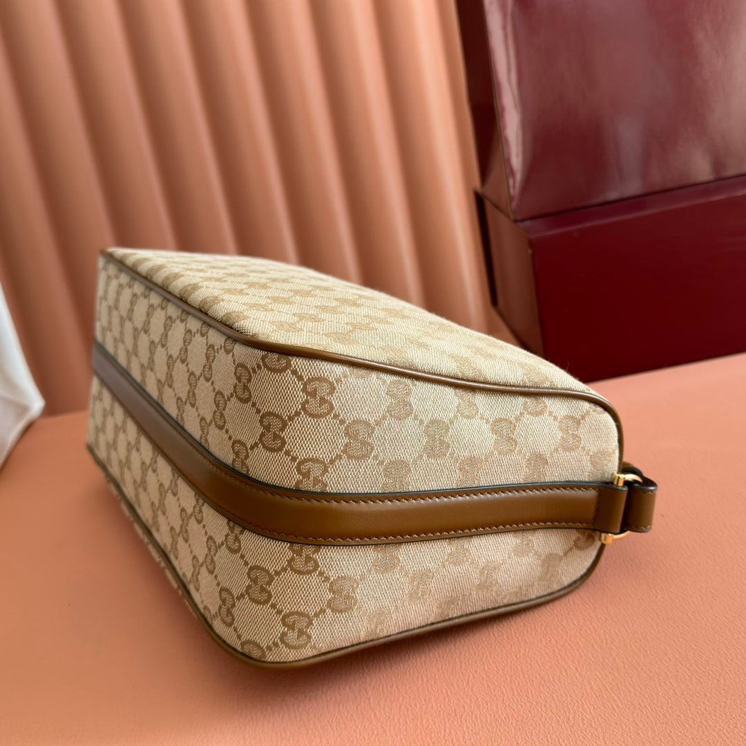 GUCCI 26S SHOULDER BAG 31 IN WARM BEIGE AND BROWN CANVAS