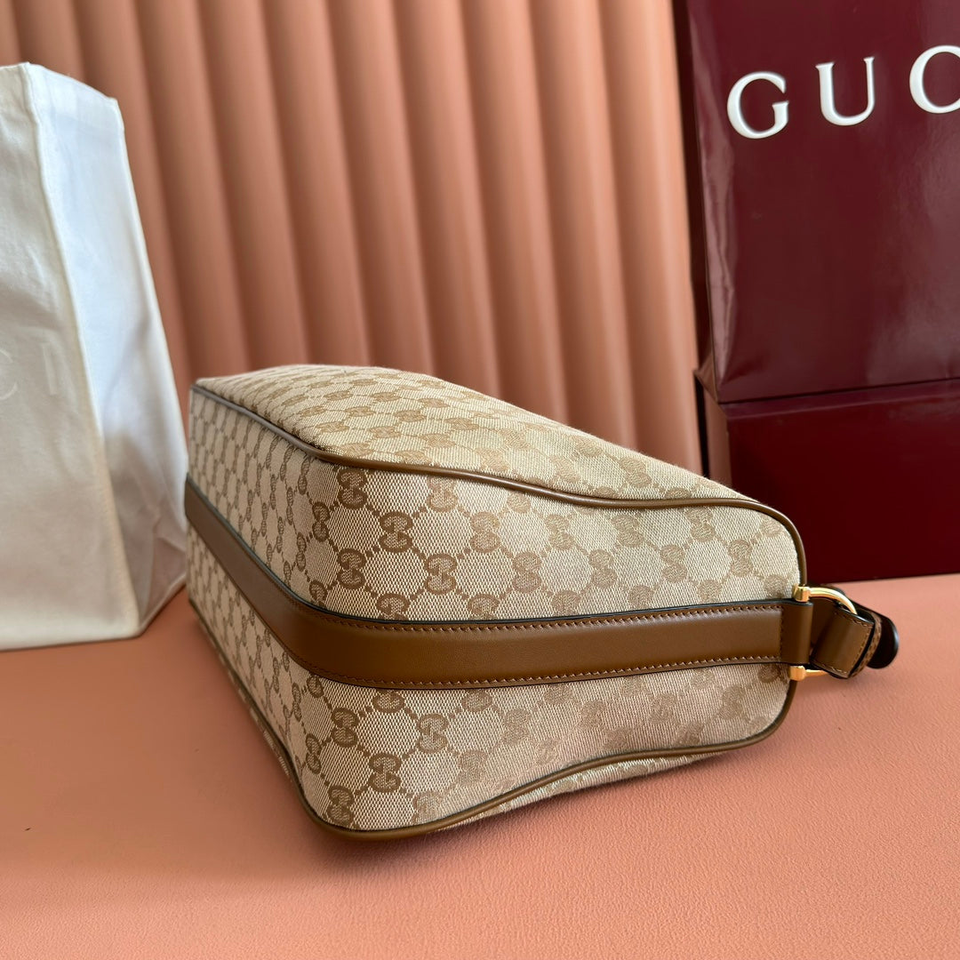 GUCCI 26S SHOULDER BAG 38 IN WARM BEIGE AND BROWN CANVAS