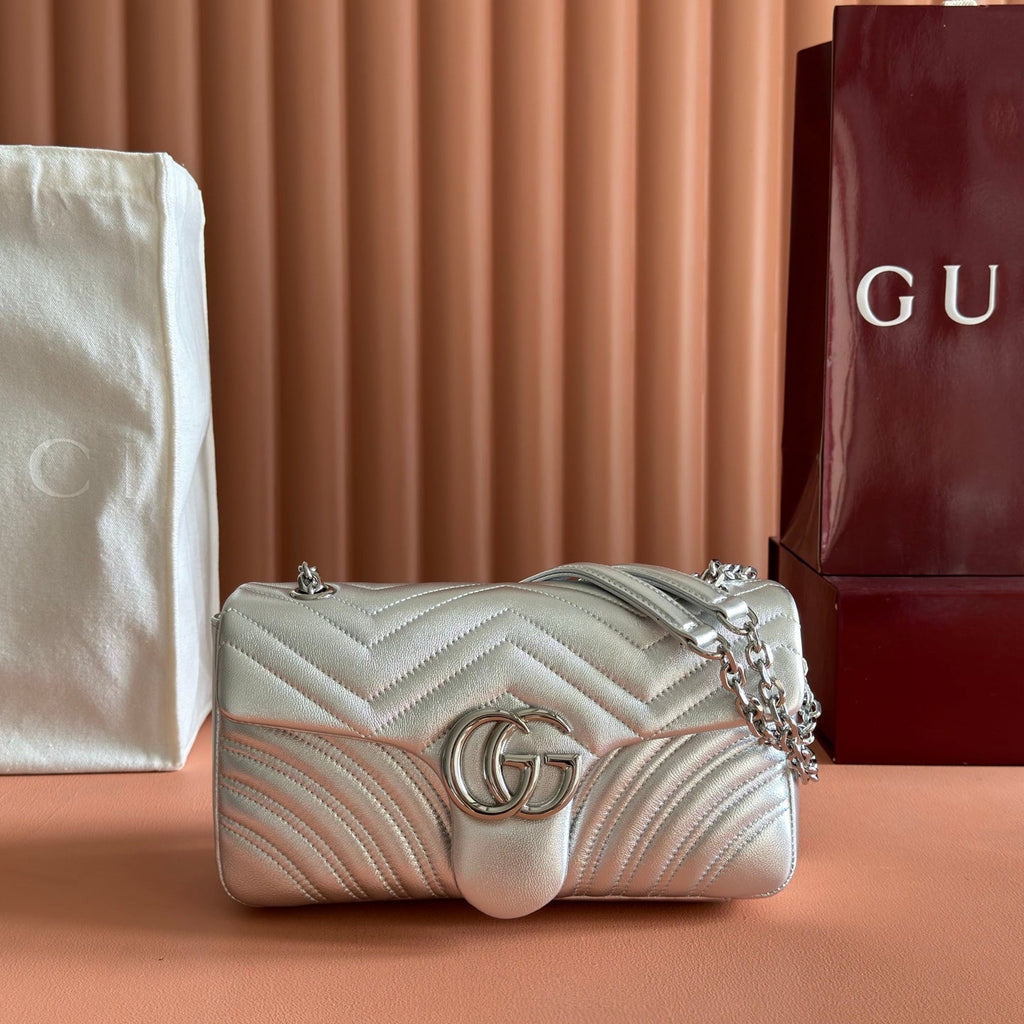 GUCCI 26S  MARMONT BAG 26 IN SILVER LAMBSKIN