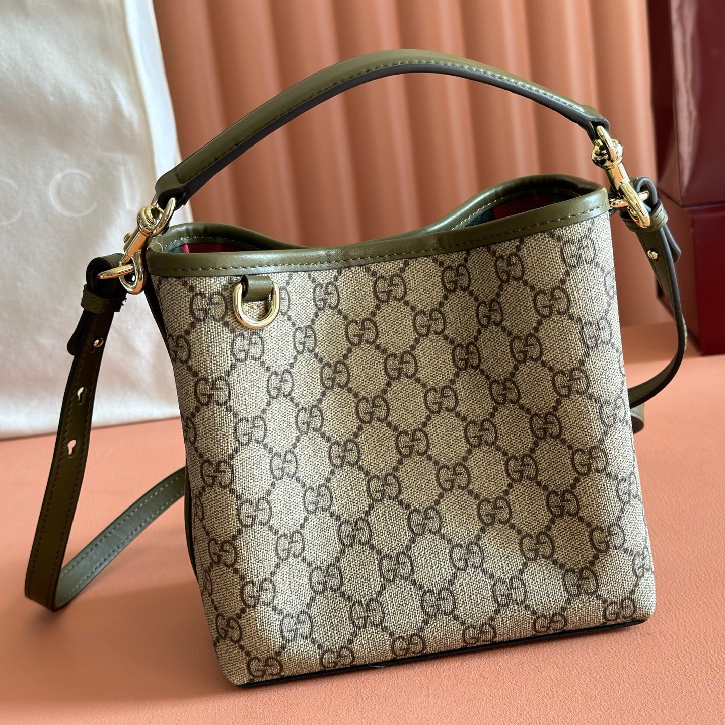 GUCCI 26S HAND BAG 19 IN DARK BEIGE AND MOSS GREEN CANVAS