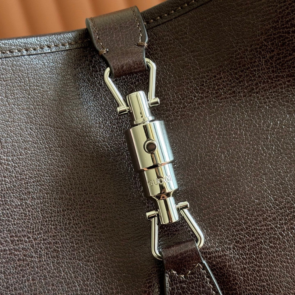 GUCCI 26S JACKIE SLIM SHOULDER BAG 28 IN DARK BROWN CALFSKIN