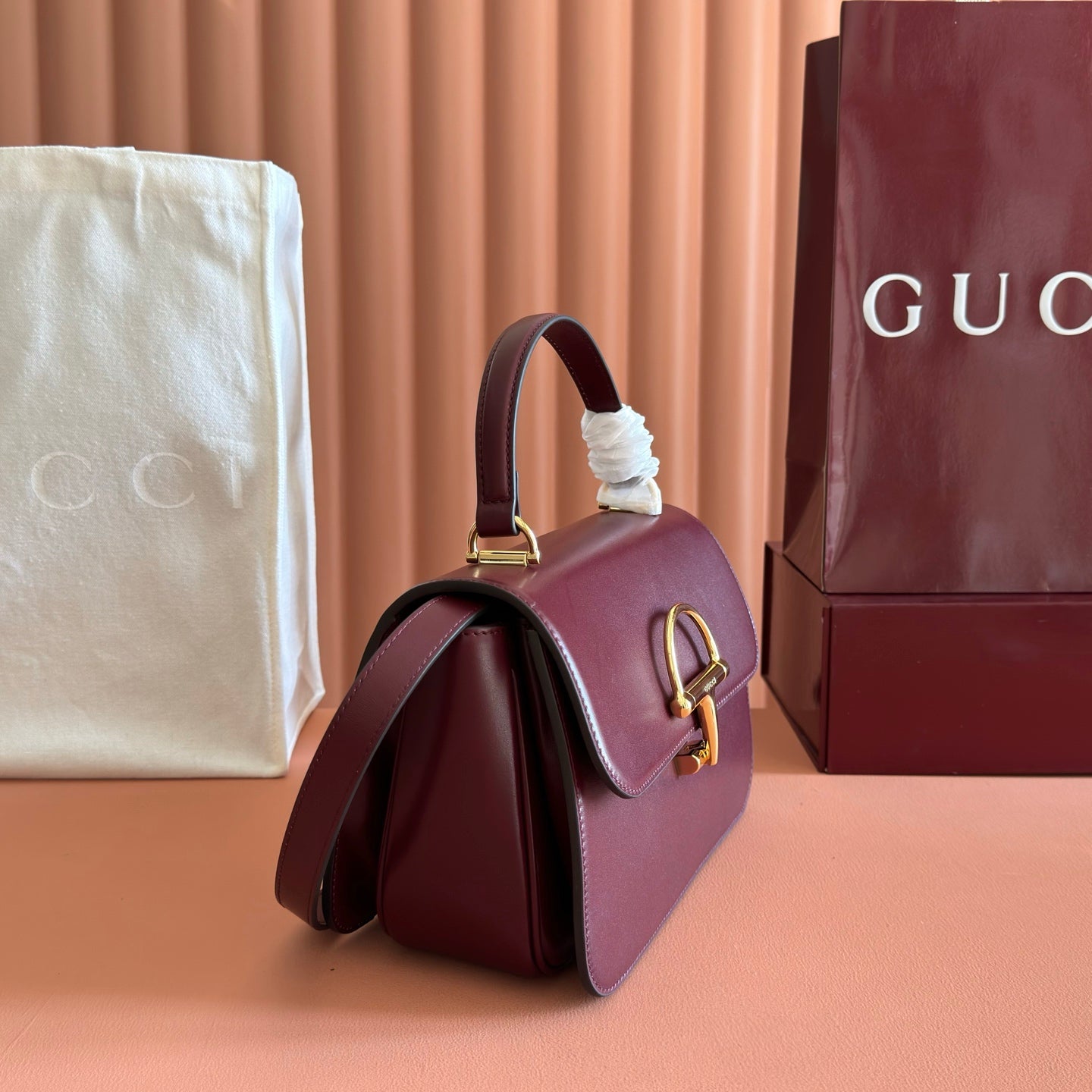 GUCCI 26S SIENA TOP HANDLE BAG 25 IN DARK RED CALFSKIN