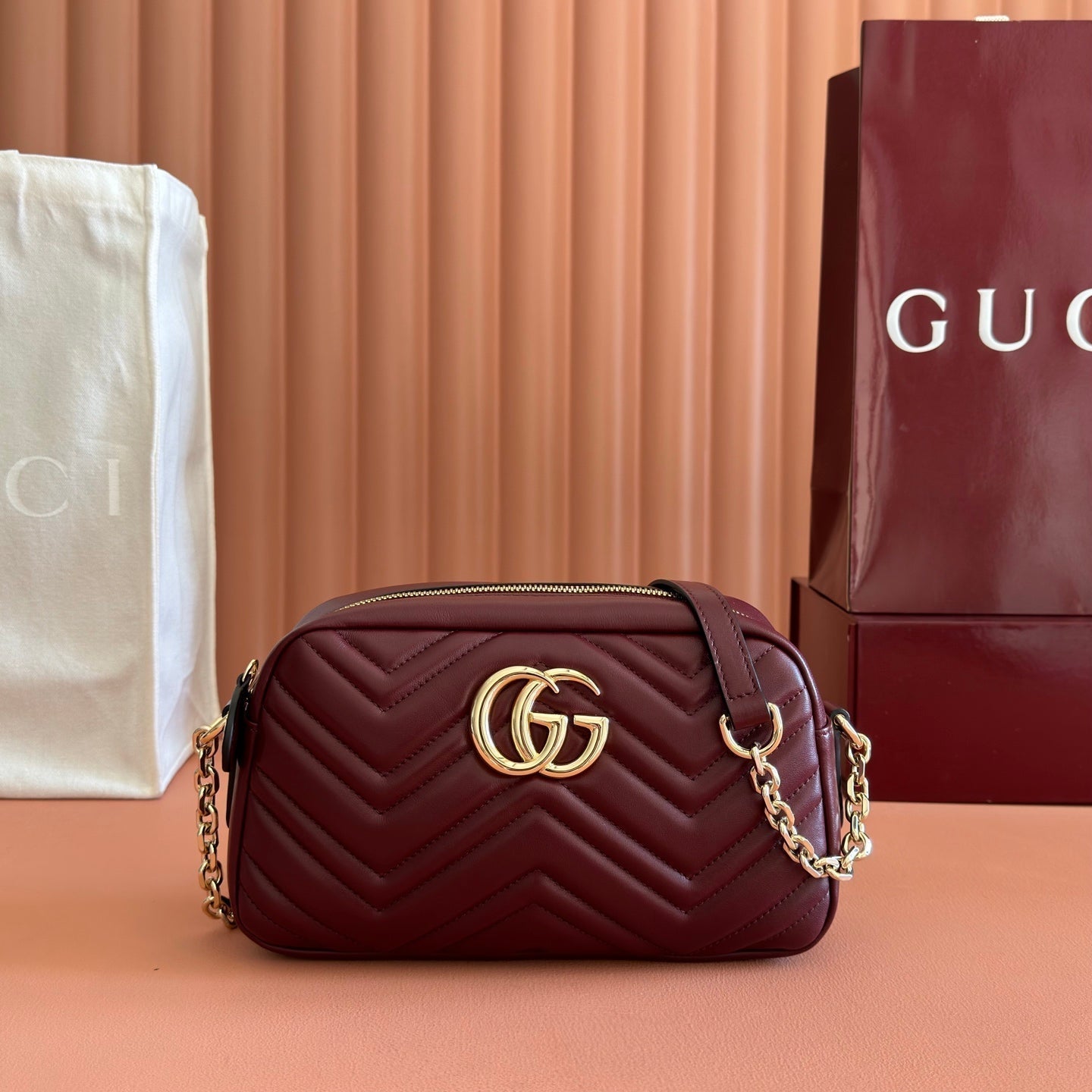 GUCCI 26S  MARMONT SHOULDER BAG 24 IN DARK RED CALFSKIN
