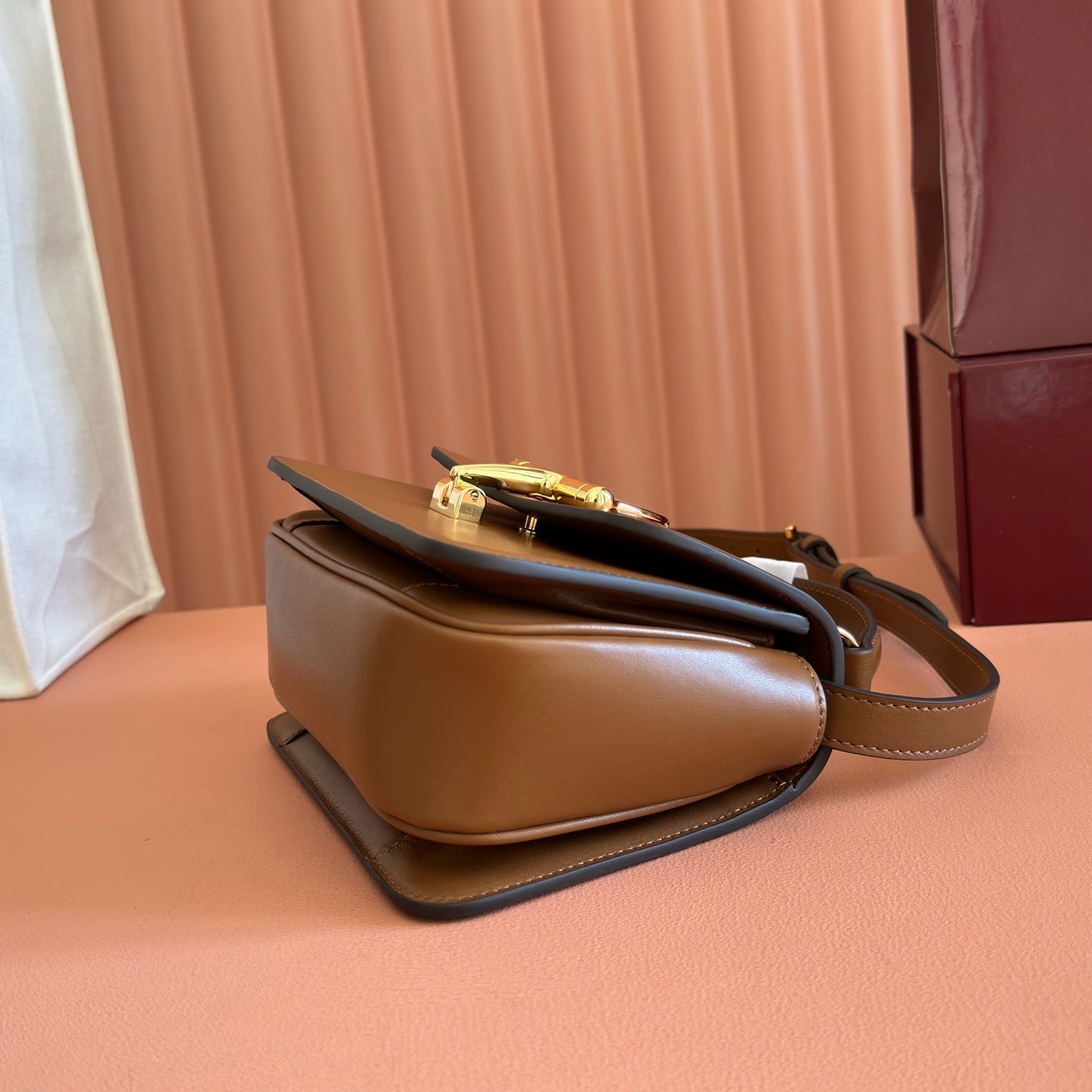 GUCCI 26S SIENA TOP HANDLE BAG 19 IN BROWN CALFSKIN