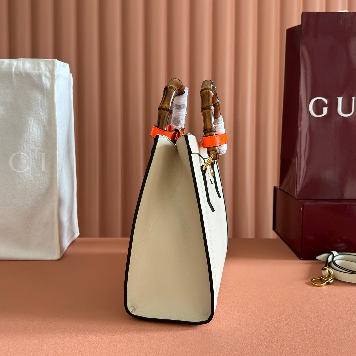 GUCCI 26S DIANA TOTE BAG 27 IN CREAM WHITE CALFSKIN