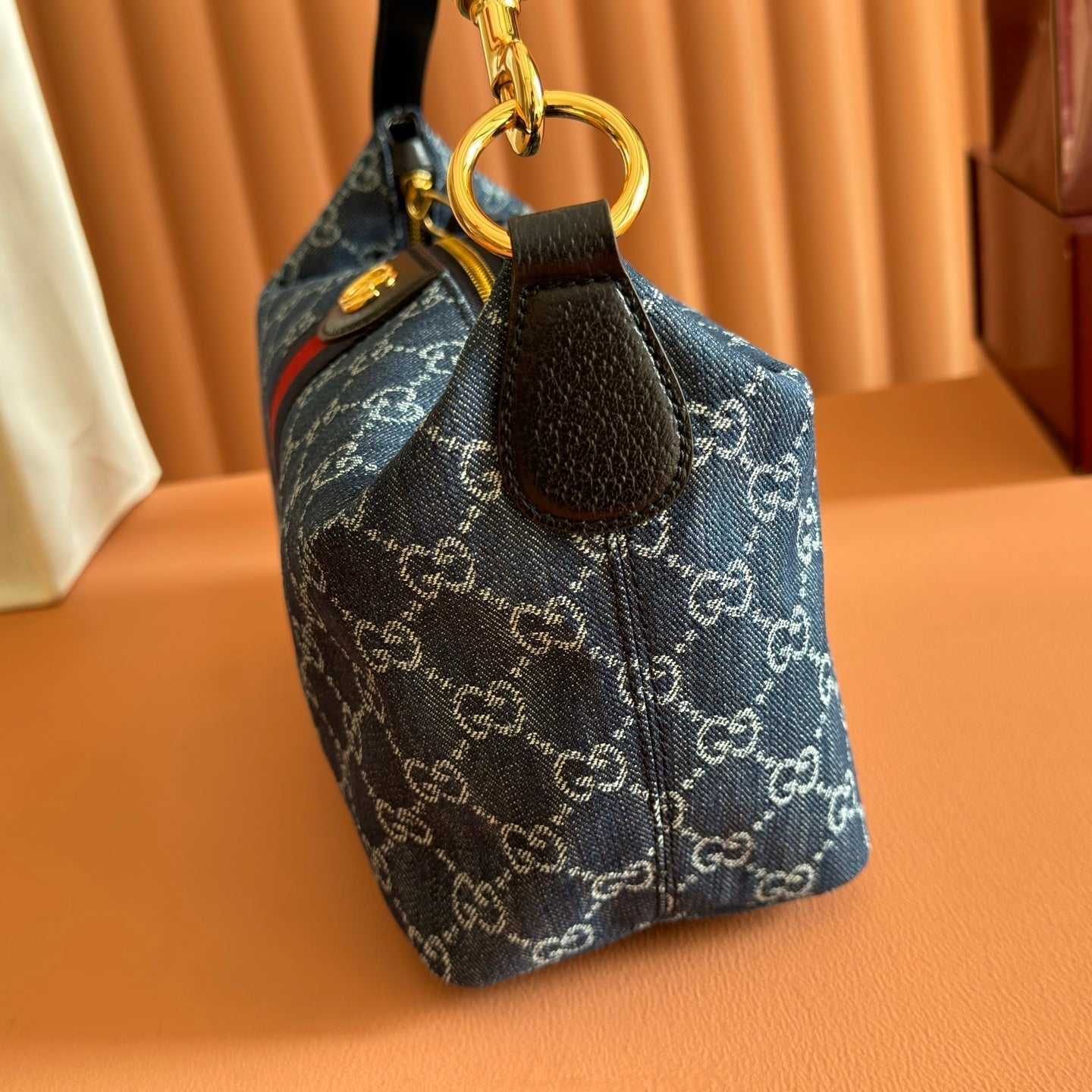 GUCCI 26S GIGLIO TOP HANDLE BAG 27 IN BLUE AND WHITE DENIM